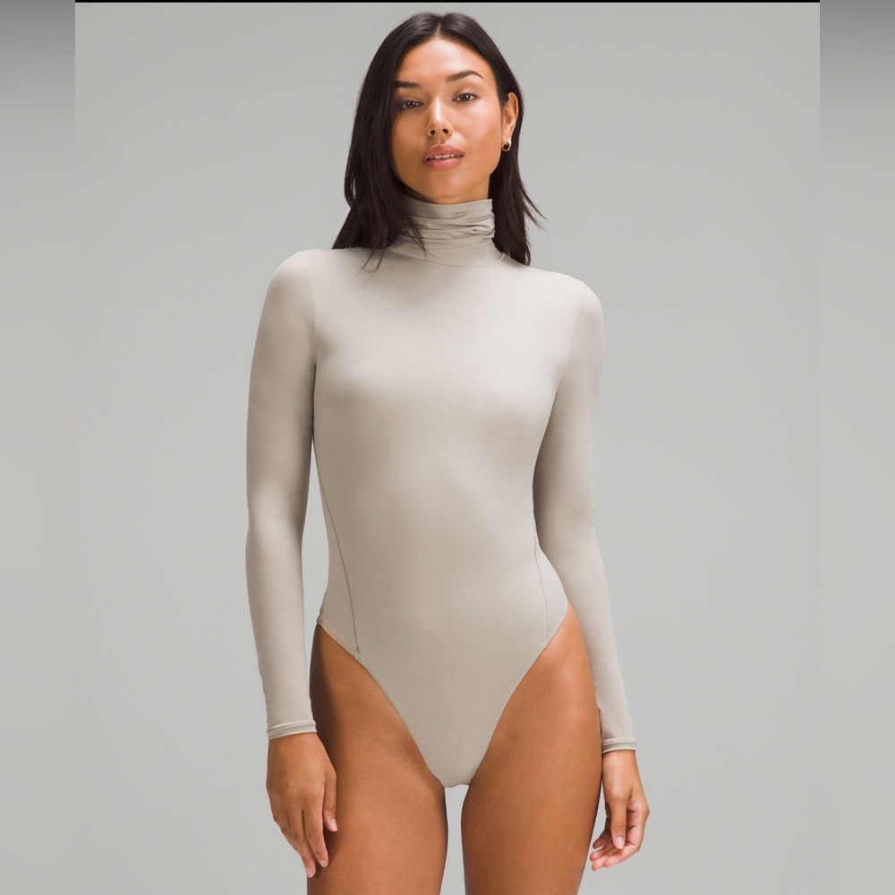 NWT Lululemon Nulu Turtle Neck bodysuit Size XL